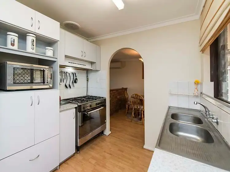 Fifth view of Homely house listing, 2 Markham Way, Swan View WA 6056
