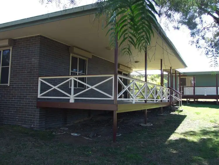 35 Gilbert Crescent, Warwick QLD 4370