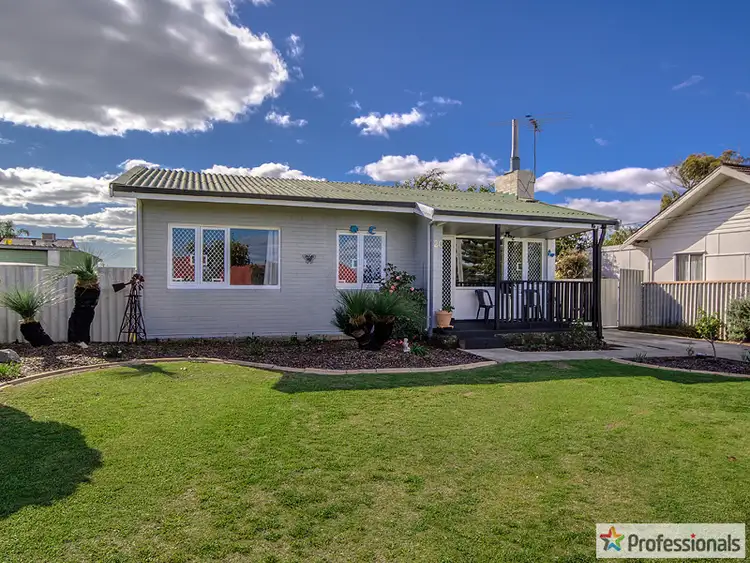 Second view of Homely house listing, 20 Kenton Way, Calista WA 6167