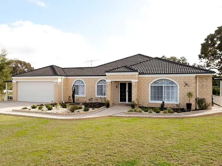 12 Woodstock Place, Darling Downs WA 6122
