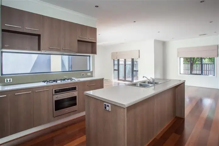 Second view of Homely house listing, 7 Morris Crt, Sunbury VIC 3429