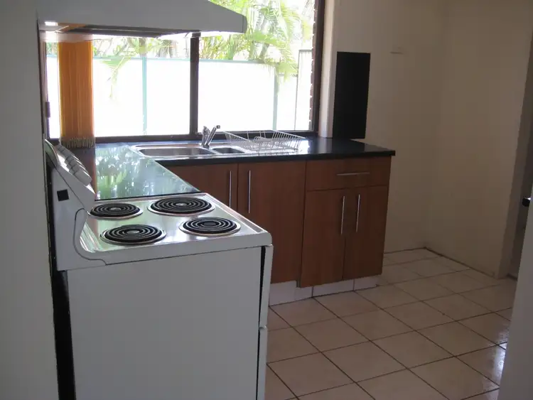 Fourth view of Homely semi-detached listing, 9/11 Hoya Court, Labrador QLD 4215