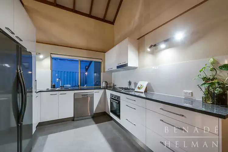 2/21 Short Street, Joondanna WA 6060