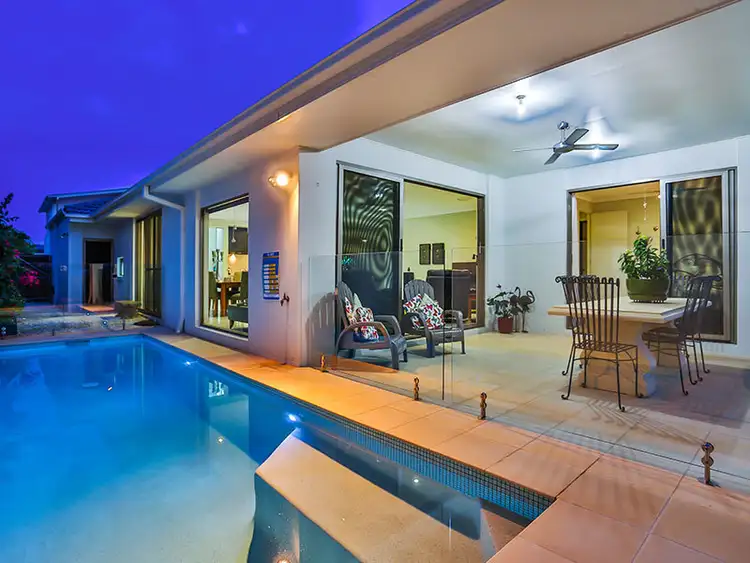 97 Ridgeview Street, Carindale QLD 4152