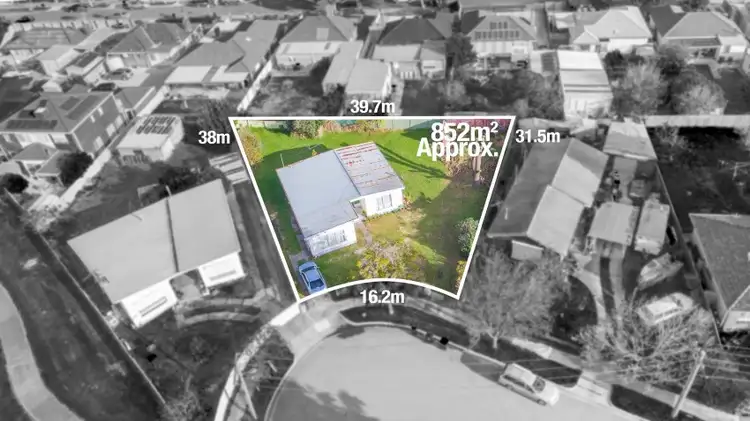 Main view of Homely house listing, 6 Oakdale Court, Springvale VIC 3171