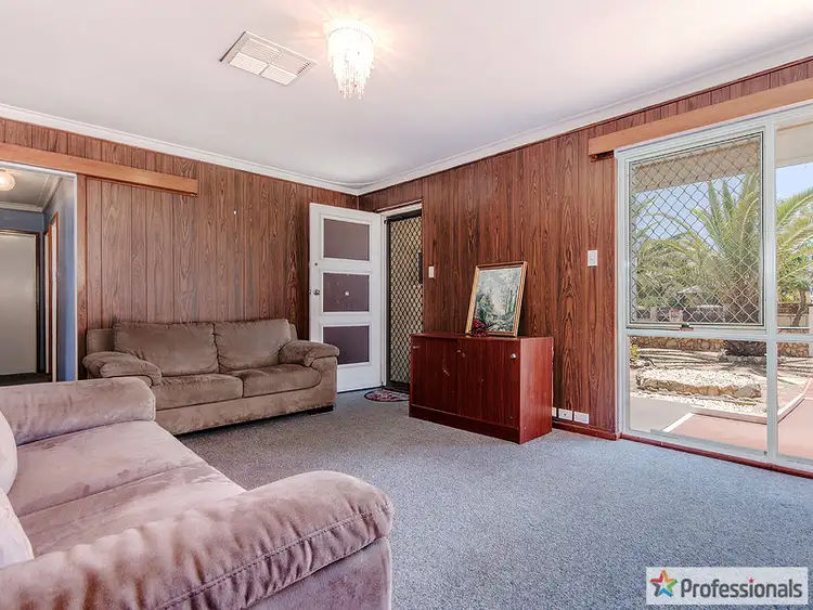 Fifth view of Homely house listing, 6 Steward Way, Orelia WA 6167