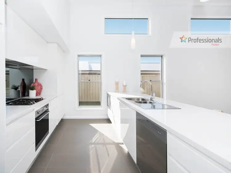 Second view of Homely house listing, 5 Hughson Avenue, Mudgee NSW 2850