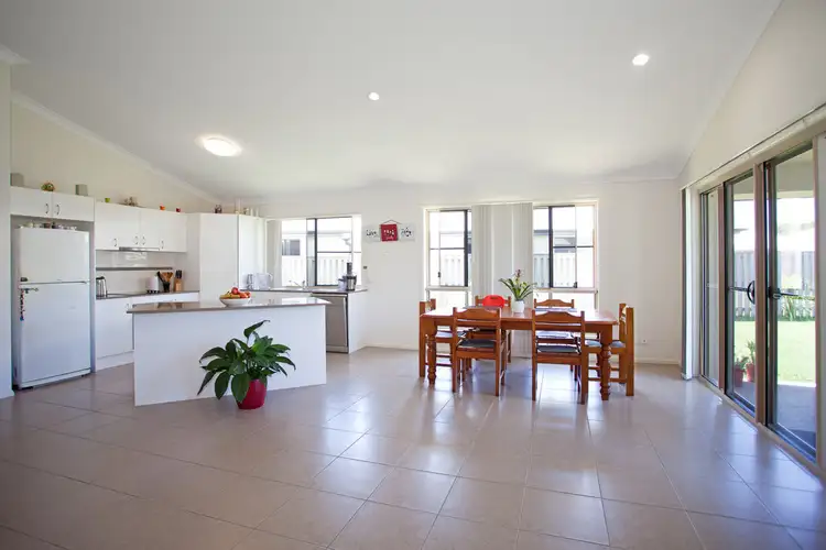 45 Whitehaven Drive, Blacks Beach QLD 4740