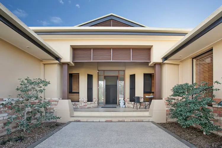 16 Creswick Place, Birkdale QLD 4159