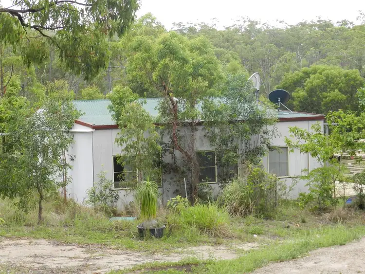 307 Creevey Drive, Captain Creek QLD 4677
