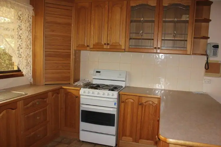 Sixth view of Homely house listing, 6 Jackson Way, Merredin WA 6415