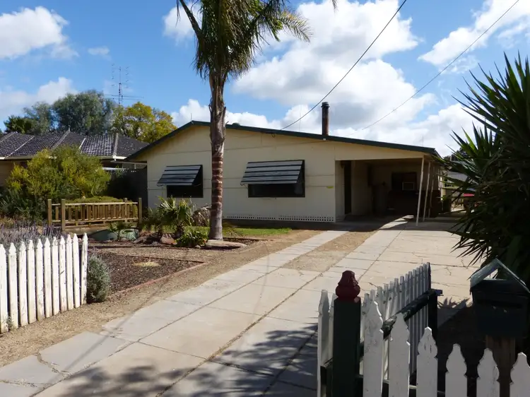 23 Railway Terrace North, Pinnaroo SA 5304