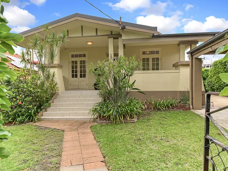 9 Clark Street, Wooloowin QLD 4030