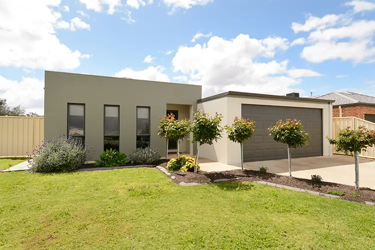 13 Suffolk Drive, Mildura VIC 3500