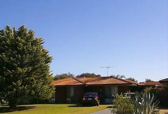 1 Caribbean Drive, Safety Bay WA 6169