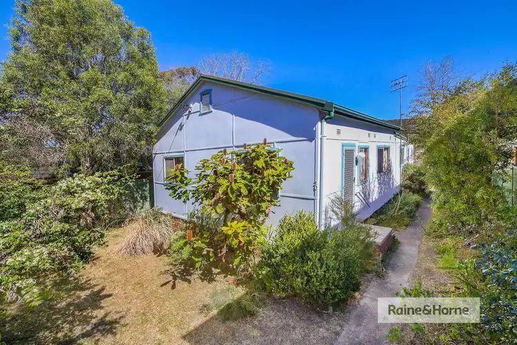 30 Lakeview Parade, Umina Beach NSW 2257