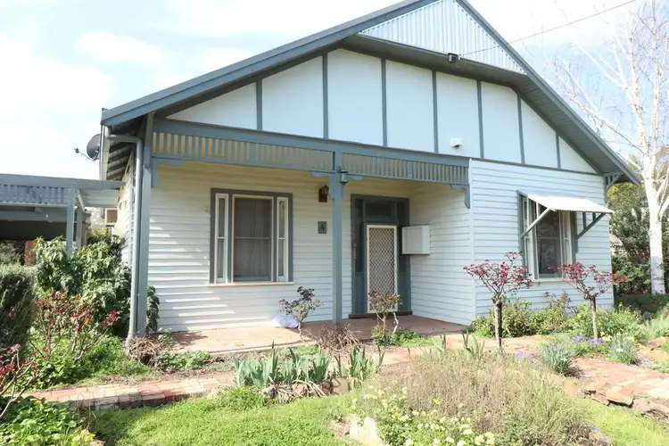 4 Giffard Street