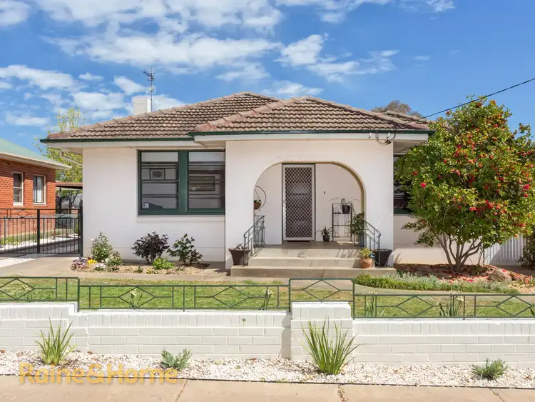 14 Dalton Street, Turvey Park NSW 2650