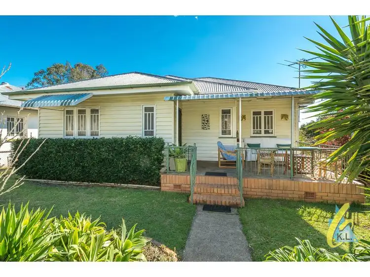 10 Barrett St, East Ipswich QLD 4305