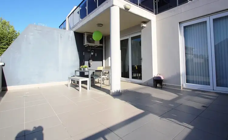Third view of Homely apartment listing, 28/11-13 Oaks Ave, Dee Why NSW 2099
