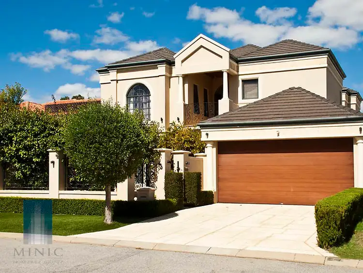 4 McNess Glade, Salter Point WA 6152