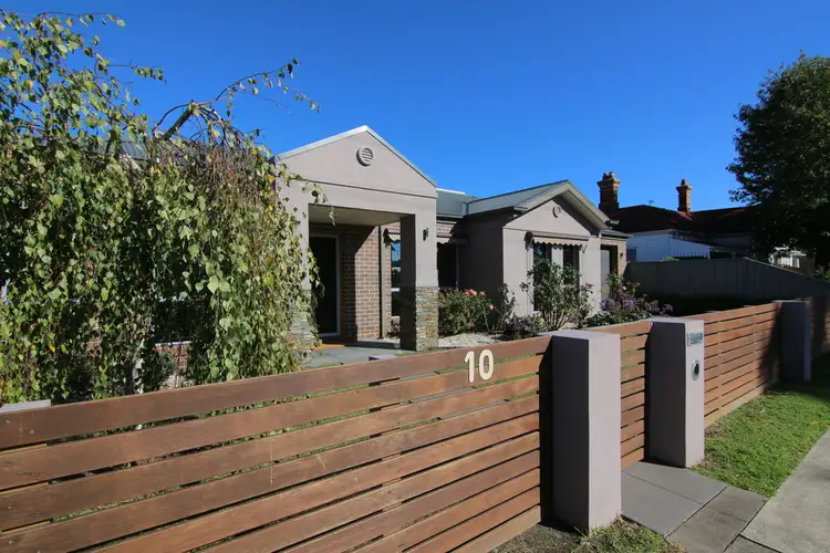 Third view of Homely house listing, 10 Pyke Street, Bairnsdale VIC 3875