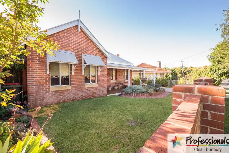 19 Dixon Street, Carey Park WA 6230