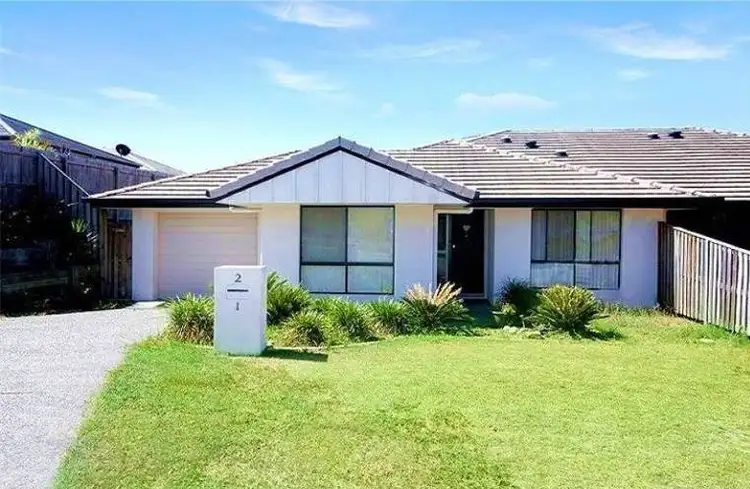 1/2 Stoneleigh Way, Holmview QLD 4207