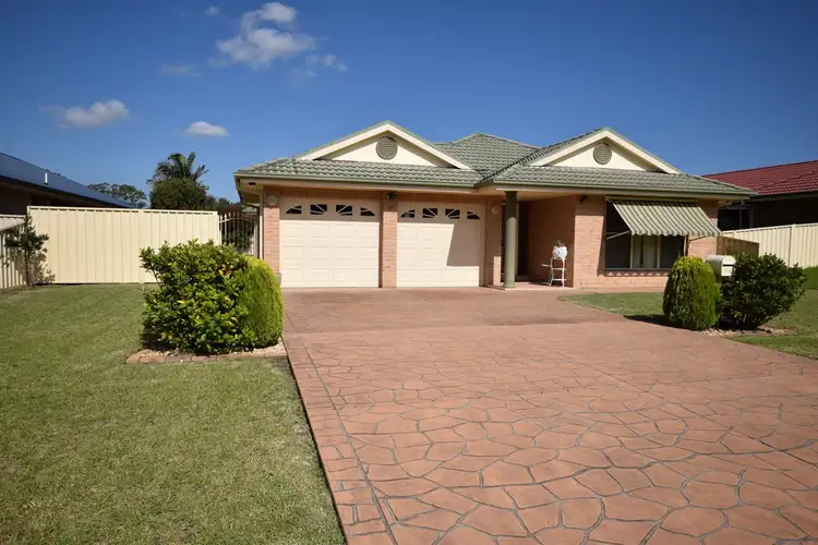 17 Kardella Avenue, Nowra NSW 2541