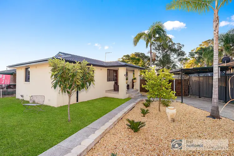 13 Blackwood Crescent, Macquarie Fields NSW 2564
