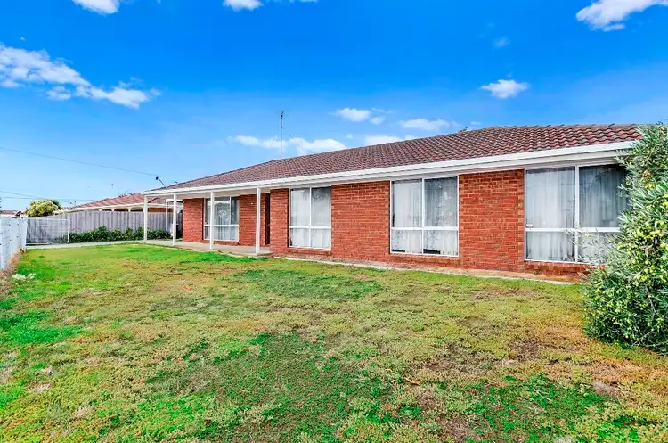 Sixth view of Homely house listing, 15 Paramount Crescent, St Albans Park VIC 3219