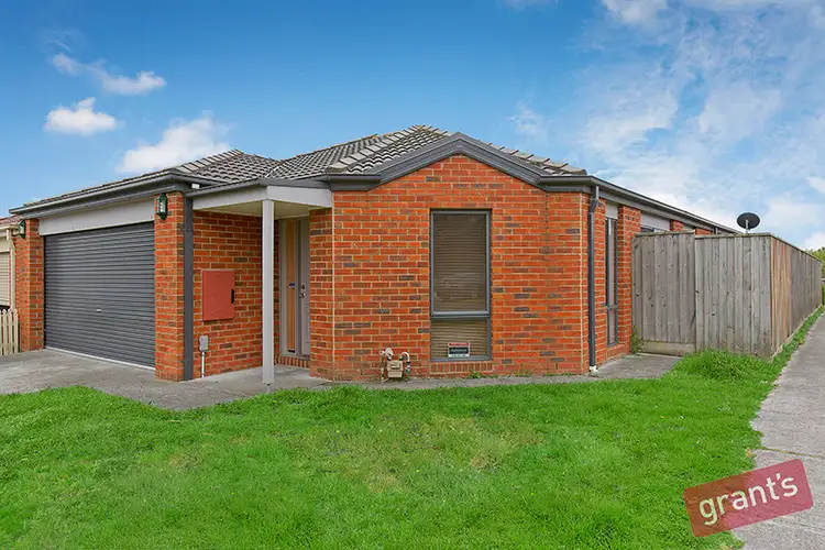 61 Golden Grove Drive, Narre Warren South VIC 3805