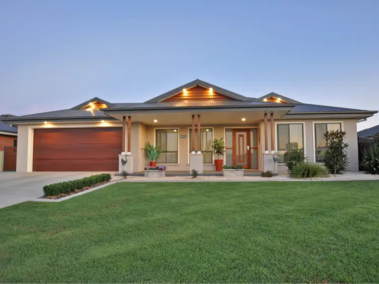 43 Loughan Road, Junee NSW 2663