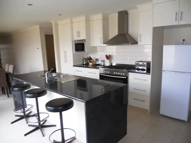 Third view of Homely house listing, 1/9 Queens Court, Mount Gambier SA 5290