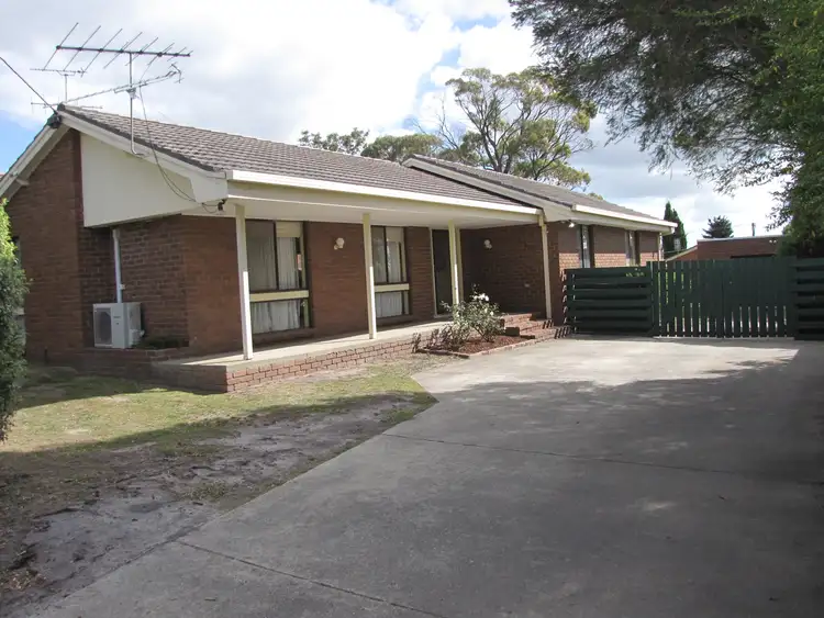 10 Griffin Street, Moe VIC 3825
