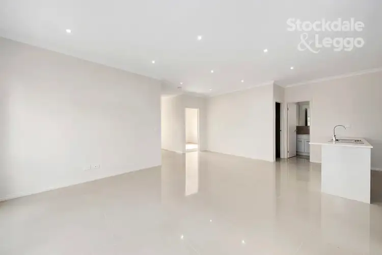 Fourth view of Homely unit listing, 4/5 Sunset Boulevard, Jacana VIC 3047