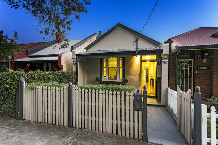 18 Gordon St, Marrickville NSW 2204