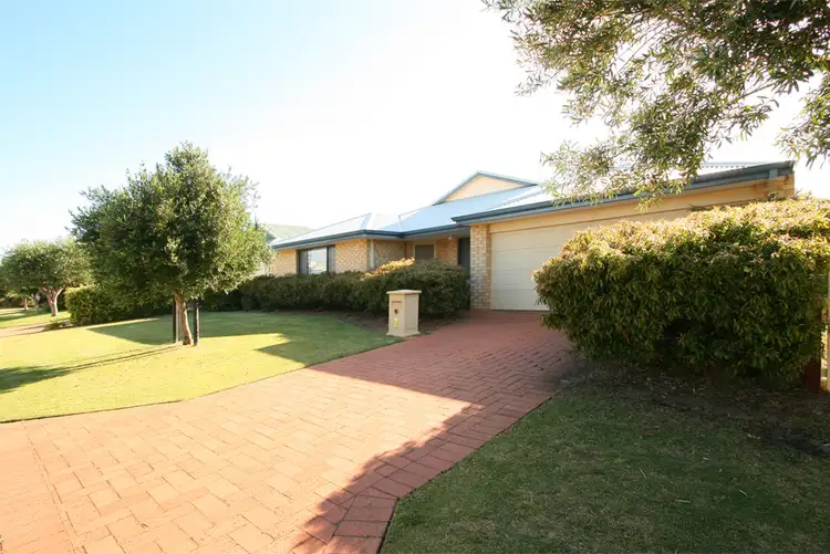 7 Crevalle Way, Rockingham WA 6168