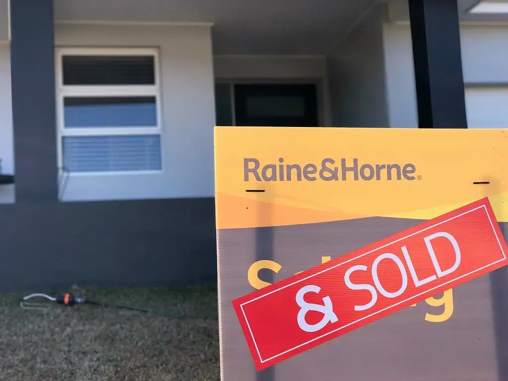 Main view of Homely house listing, 27 swan loop, Goulburn NSW 2580