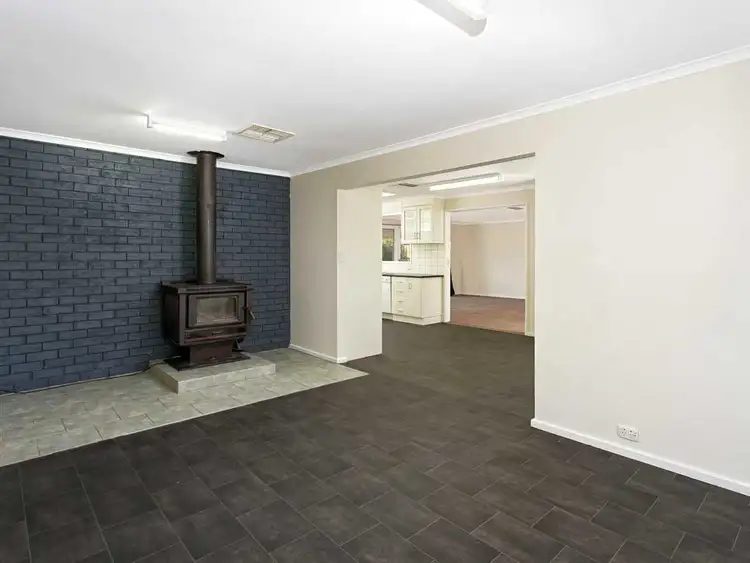Second view of Homely house listing, 2 Oleander Crescent, Lake Albert NSW 2650