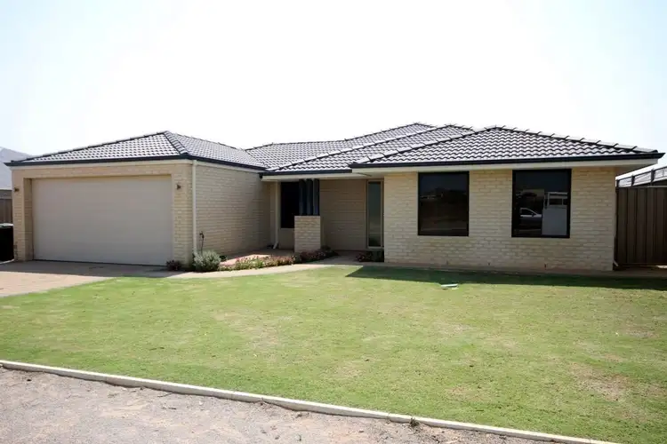 32 Ocean Queen Drive, Wandina WA 6530