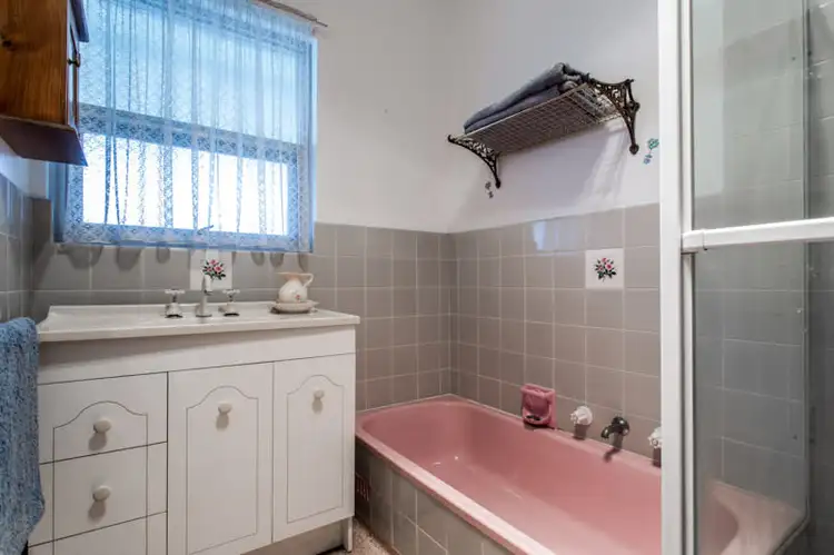 Fifth view of Homely house listing, 10 Gulf Court, Largs Bay SA 5016