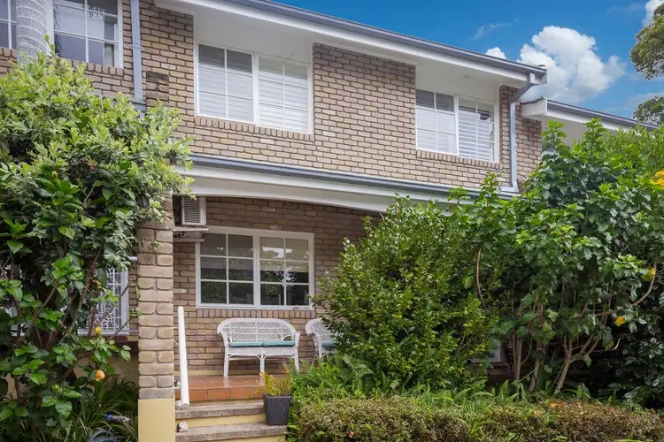 Main view of Homely unit listing, 2/9 Beechwood Court, Sunshine Bay NSW 2536