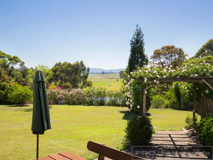 Sixth view of Homely house listing, 4 Brompton Cl, Bolwarra Heights NSW 2320