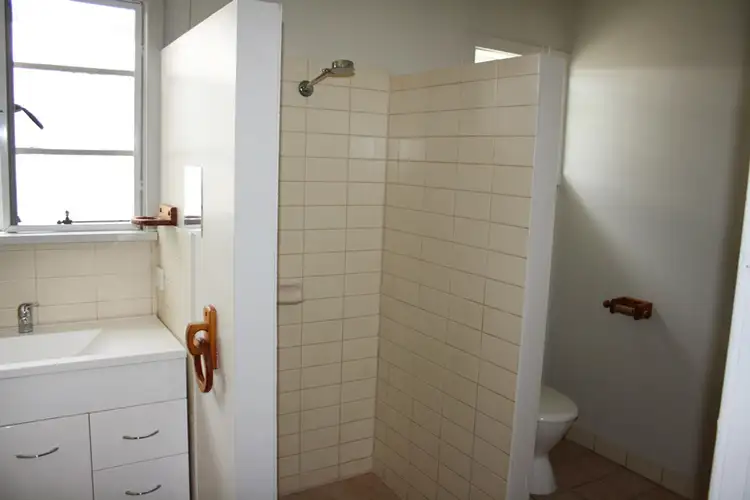 Sixth view of Homely house listing, 8 Second Avenue, Naracoorte SA 5271