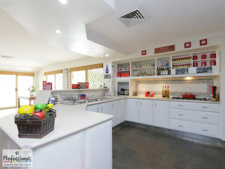 12 Sedges Grove, Canning Vale WA 6155