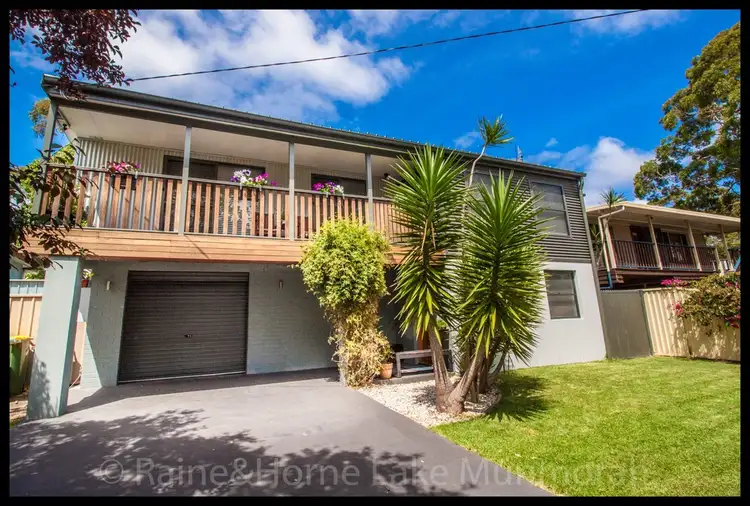 98 Cams Boulevard, Summerland Point NSW 2259