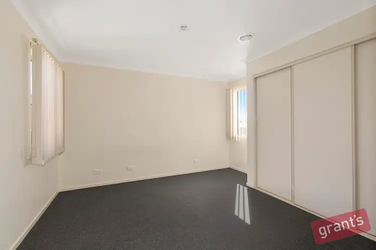 Fifth view of Homely townhouse listing, 10 Melzak Way, Berwick VIC 3806