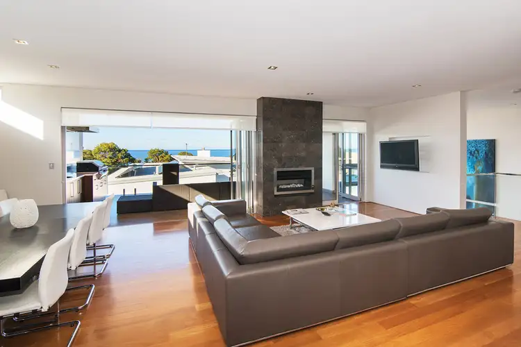 2/4 Smith Street, Dunsborough WA 6281