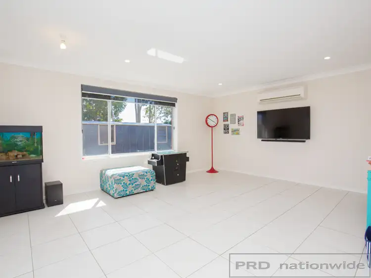 Fifth view of Homely house listing, 5 Kelly Circle, Rutherford NSW 2320